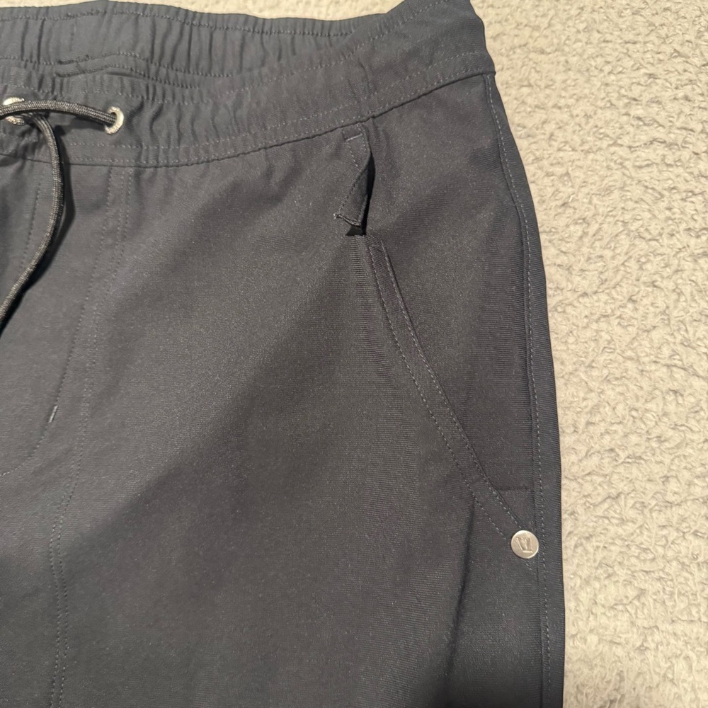 Vuori Men’s Meta Jogger 30" Color Black Size Small V498 - Picture 4 of 13